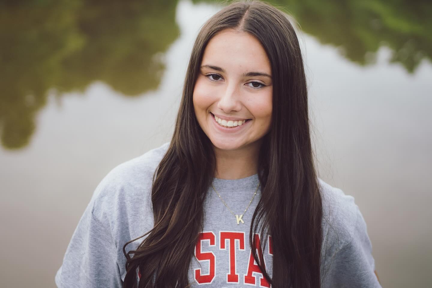 An Unforgettable Senior Photoshoot Experience with Kinsley